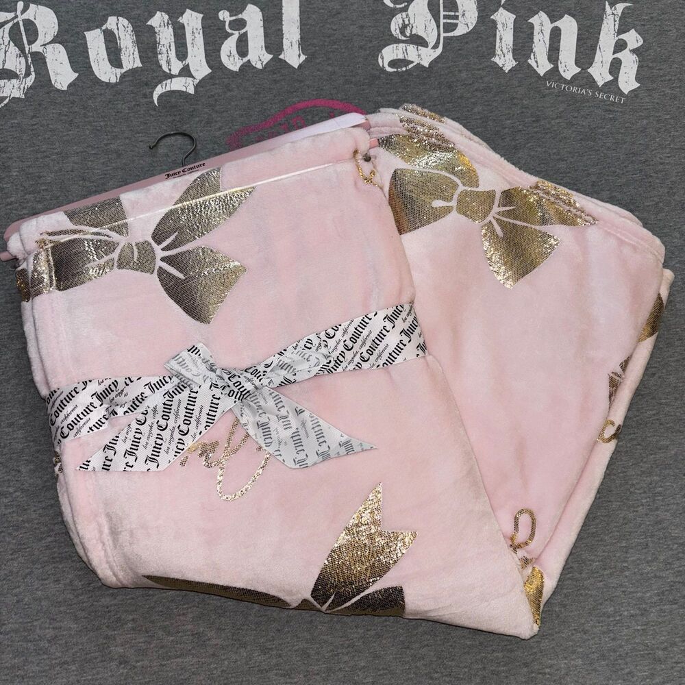 NWT Juicy Couture Large Throw Blanket Light Pink Gold Bows Script Logo 60x70